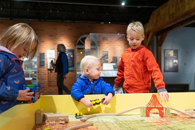 Children playing at the Dunn Museum sensory event