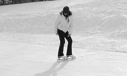 LAKE-20090110-CHWskate-035-BW